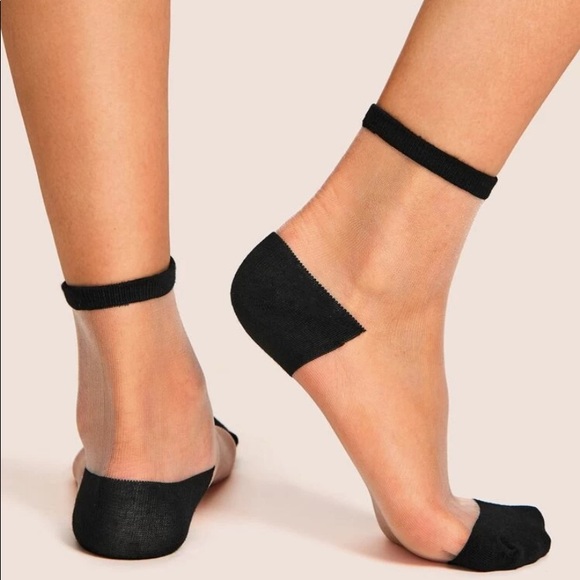 Accessories - 2 Pairs of Socks